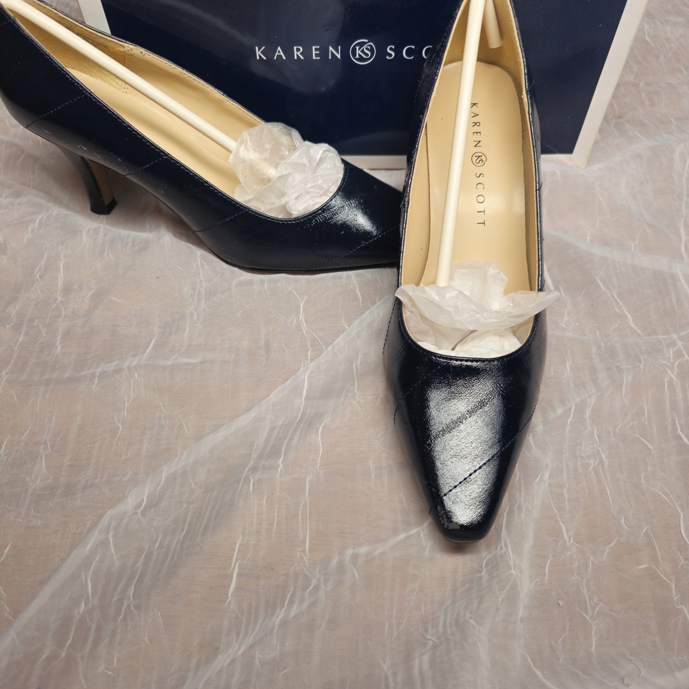 Karen Scott Women's Navy Pointed-Toe Kitten Heel Pumps